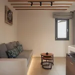 Hotiday Santorini Mesaria Lejlighedshotel Fira (Santorini)