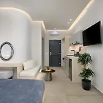 アパートホテル Hotiday Santorini Mesaria