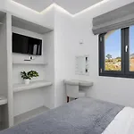 Hotiday Santorini Mesaria Aparthotel Fira (Santorini)