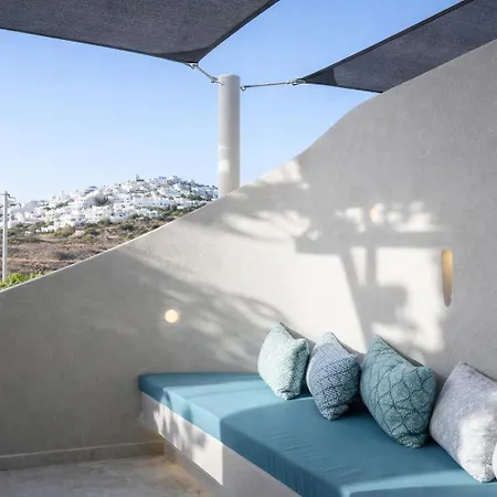 Hotiday Santorini Mesaria סנטוריני