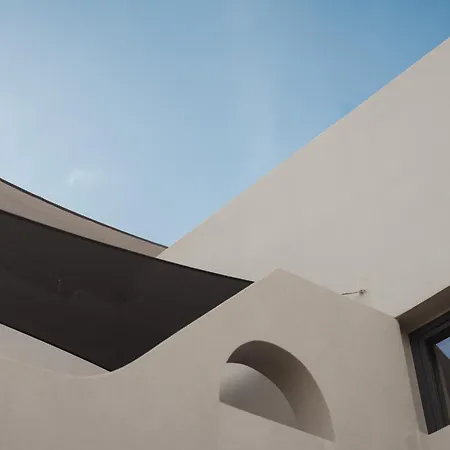 Hotiday Santorini Mesaria 4*