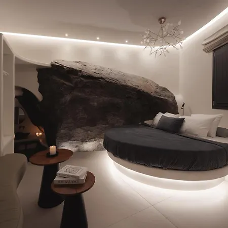Hotiday Santorini Mesaria 4*