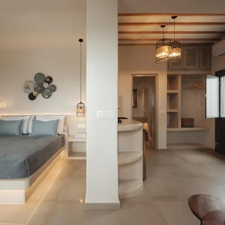 Hotiday Santorini Mesaria 4*