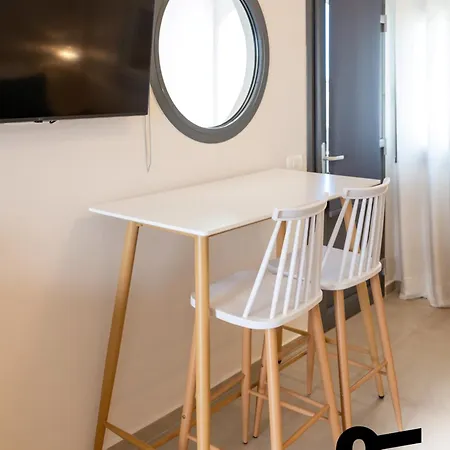 Lejlighedshotel Hotiday Santorini Mesaria Fira (Santorini)