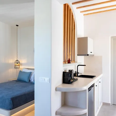 Hotiday Santorini Mesaria 4*