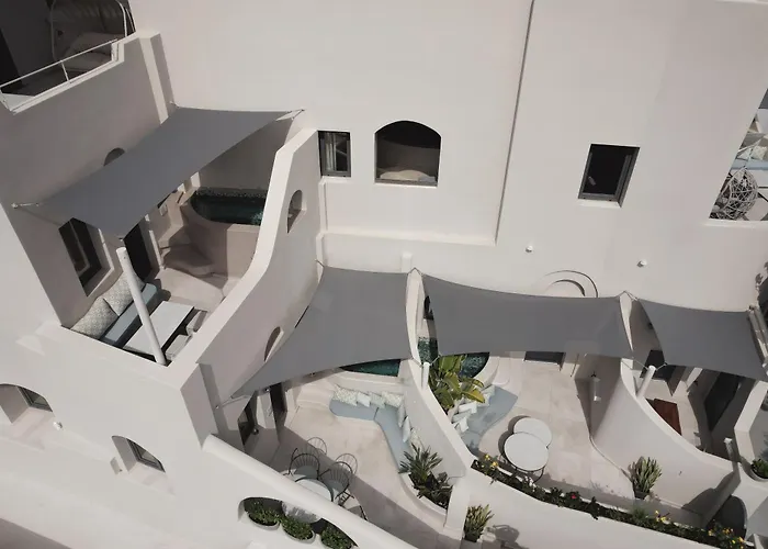 Hotiday Santorini Mesaria Aparthotel 4*