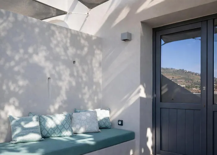 Aparthotel Hotiday Santorini Mesaria