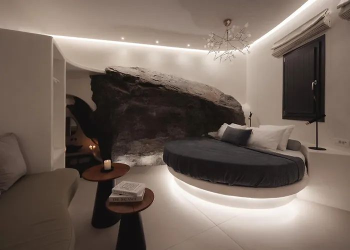 Hotiday Santorini Mesaria 4*