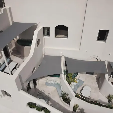 Hotiday Santorini Mesaria 公寓式酒店 4*