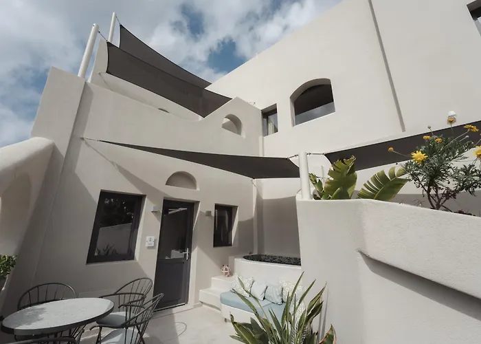 Hotiday Santorini Mesaria 公寓式酒店 费拉