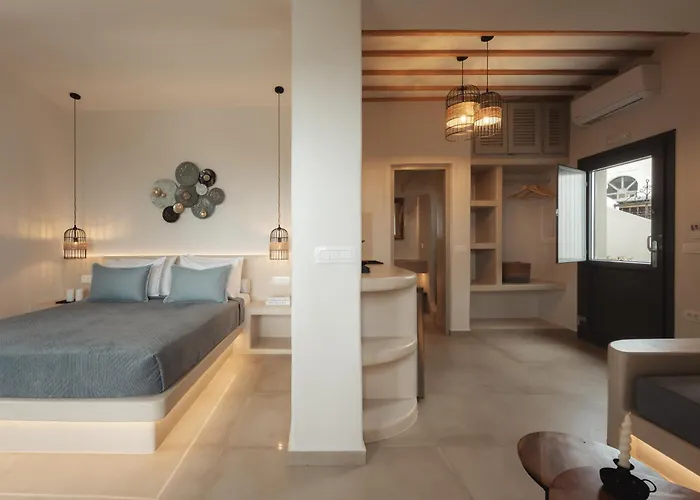 Hotiday Santorini Mesaria 4*